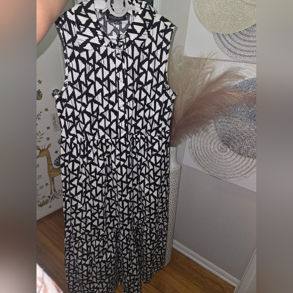 Rachel Zoe Black and White Long Sleeve Dress
